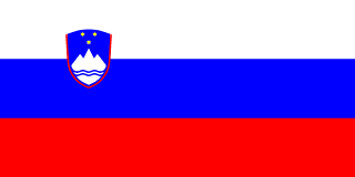 Sloveniens flagga